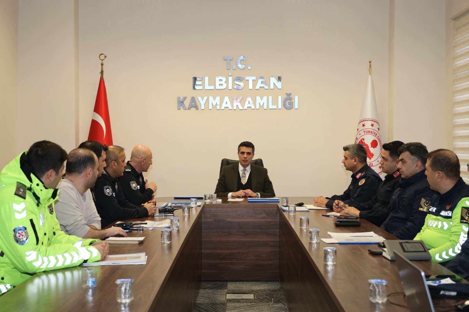 İlçede genel asayiş ve güvenlik konularının ele alındığı değerlendirme toplantısı,